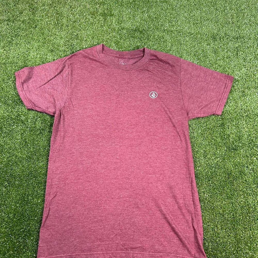 Volcom Men's Burgundy and Red T-shirt